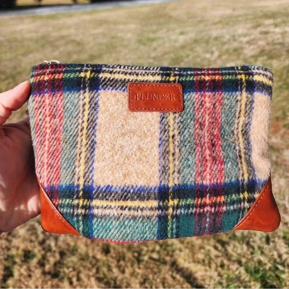 NEW Plaid Clutch with Faux Leather Accents - Plunder - Picture 3 of 6